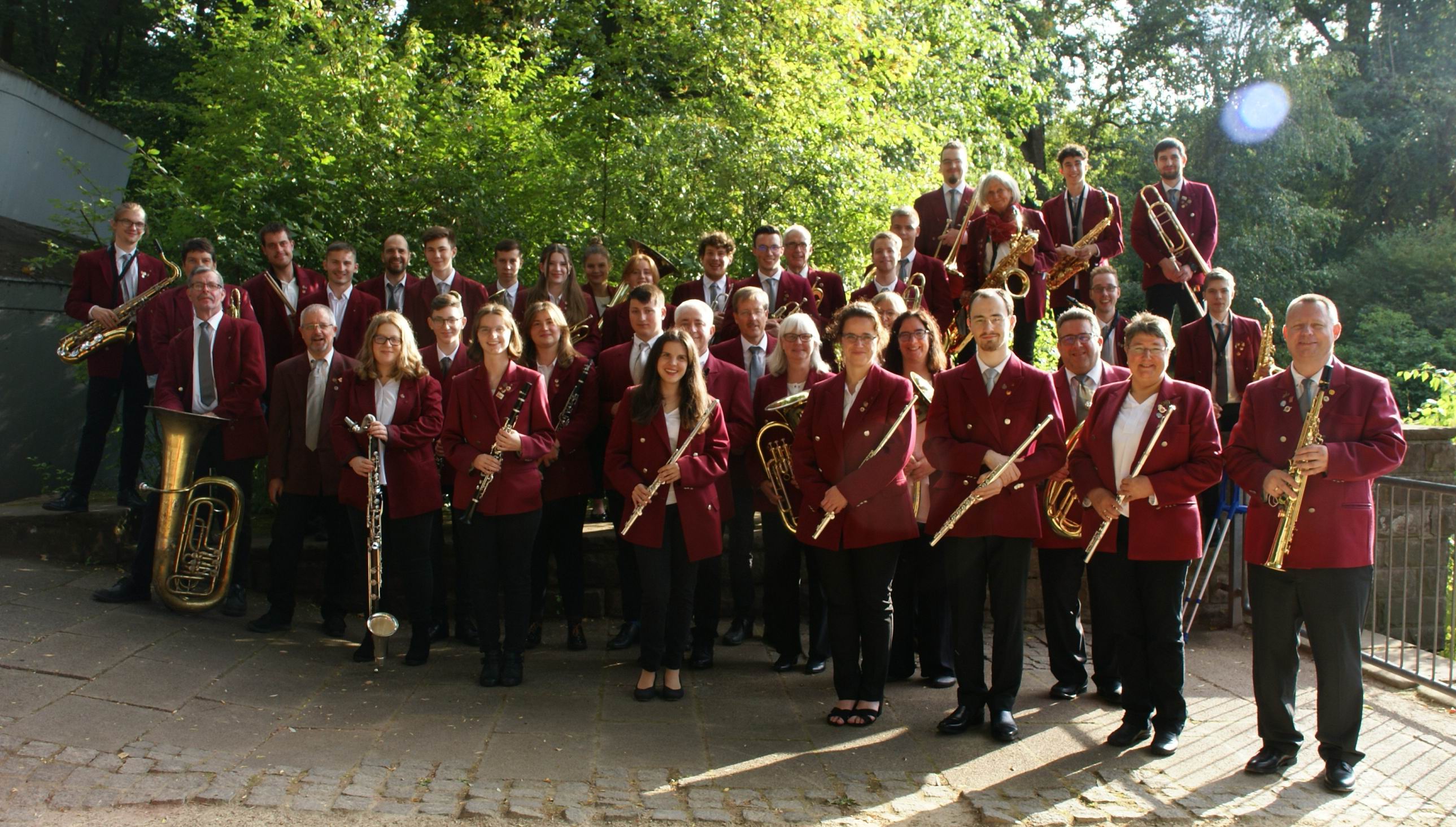 Gruppenfoto des Großen Symphonischen Blasorchesters